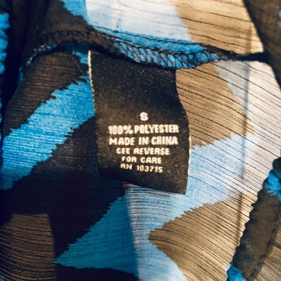 Zac & Rachel 3/4 length sleeves chevron blouse - Picture 4 of 8